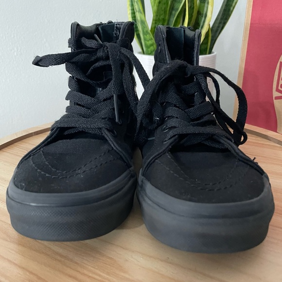 Sk8-Hi Zip - All Black - Picture 7 of 11